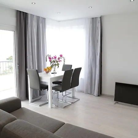 Nada Apartamento Tučepi